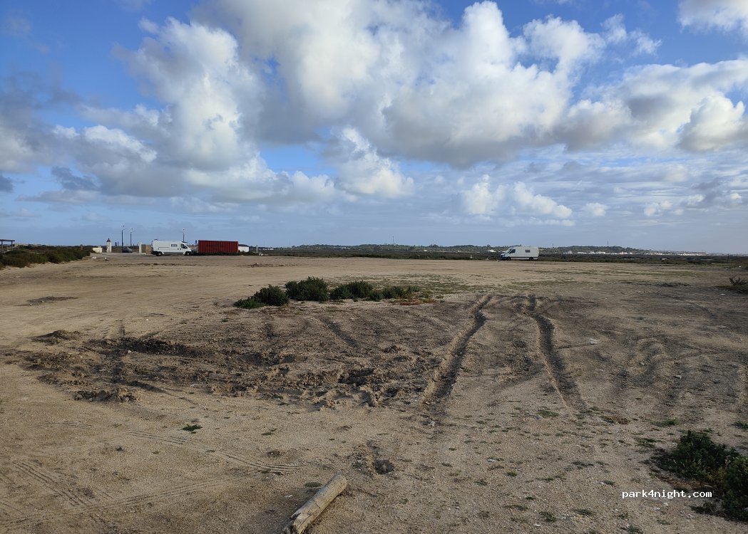 (11100) San Fernando - Unnamed road — foto