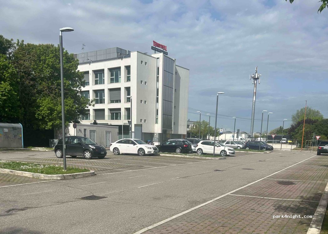 (47521) Cesena - 36 Piazzale dell'Autostrada — foto