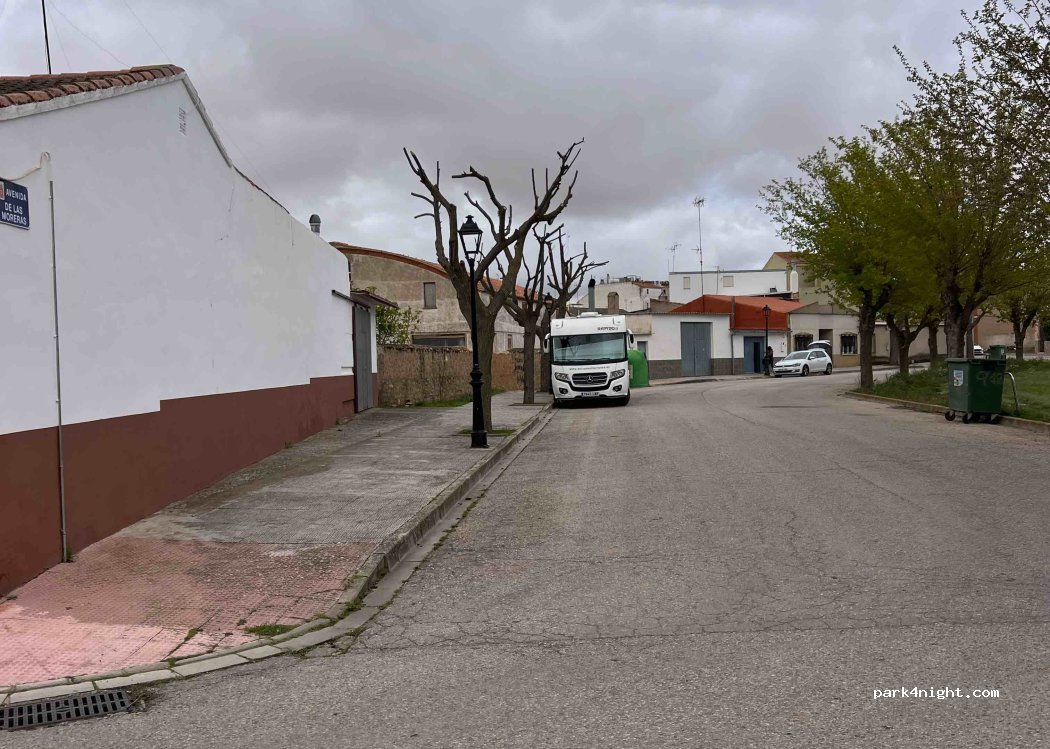 (02200) Casas-Ibáñez - 9 Calle Avenida — foto