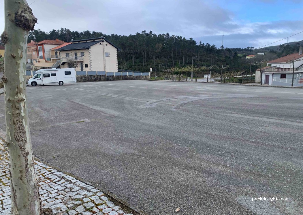 (3610-207) Várzea da Serra - 4 Rua da Ponte da Pedra — foto 2
