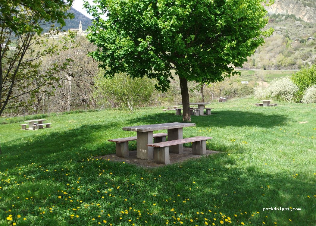 (05380) Châteauroux-les-Alpes - Saint-James — foto 2