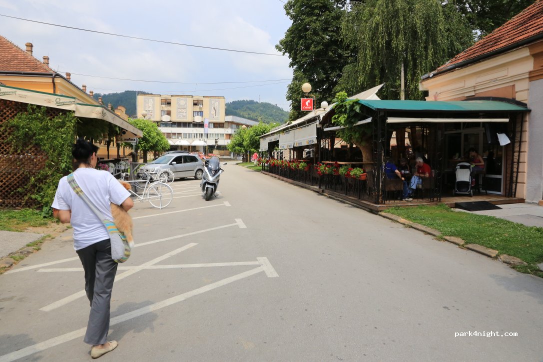 () Guča - Republike — foto