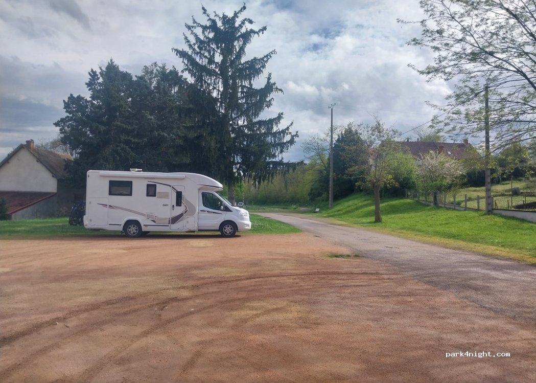 (03190) Vaux - 3 Rue du Duc de Berry — foto