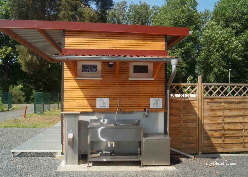 Wohnmobil Stellplatz Märchenwald — foto 2