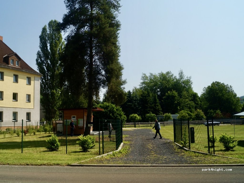 Wohnmobil Stellplatz Märchenwald — foto 5