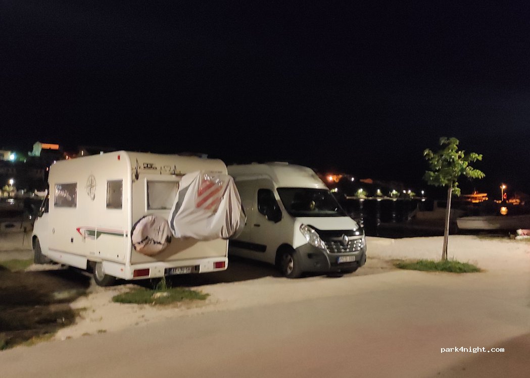 (21220) Seget Vranjica - 39 Obala Mira Barešića — foto 2