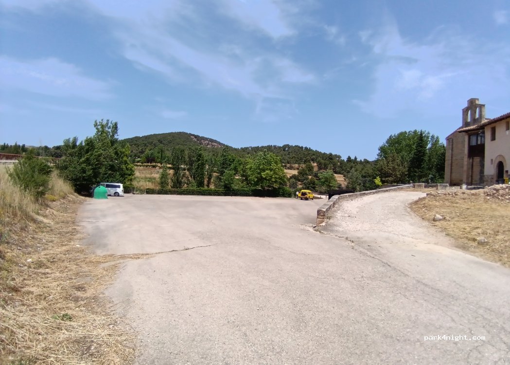(44586) Peñarroya de Tastavins - Unnamed road — foto