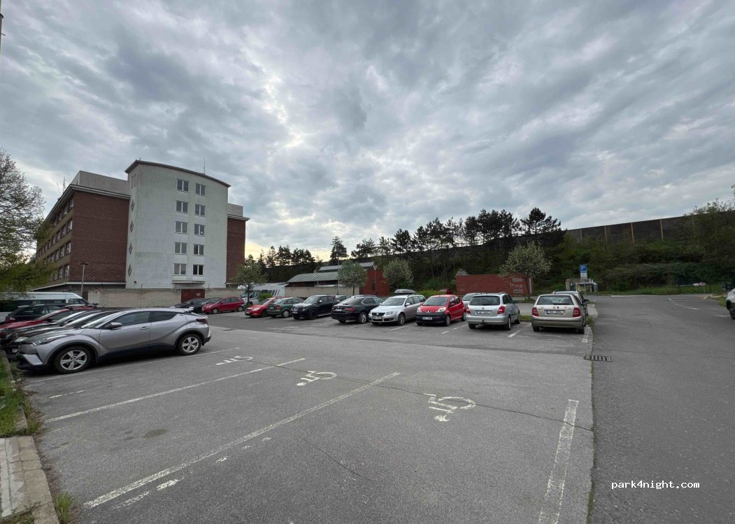 (266 01) Beroun - Tyršova — foto 4