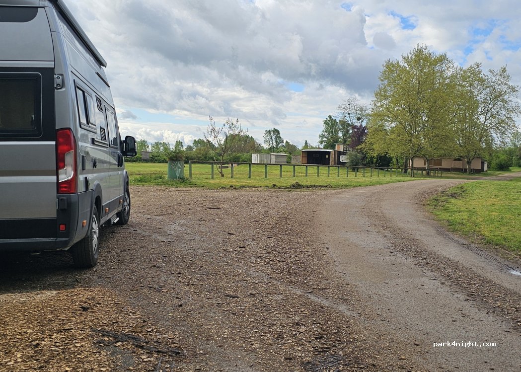 (39120) Chaussin - Unnamed road — foto