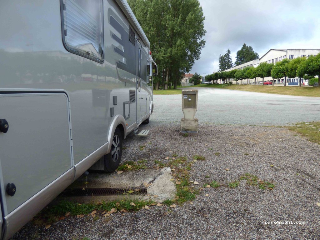 (87400) Sauviat-sur-Vige - 120-134 Rue Emile Dourdet — foto 2