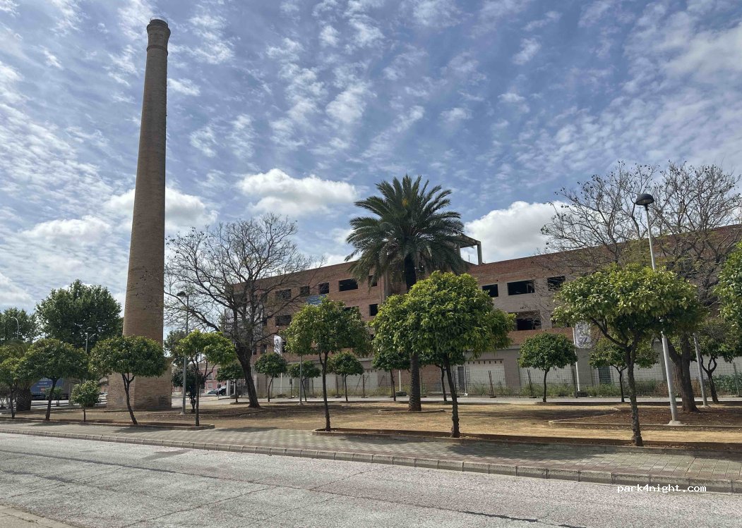 (41704) Dos Hermanas - Plaza de Rafael Ruiz — foto