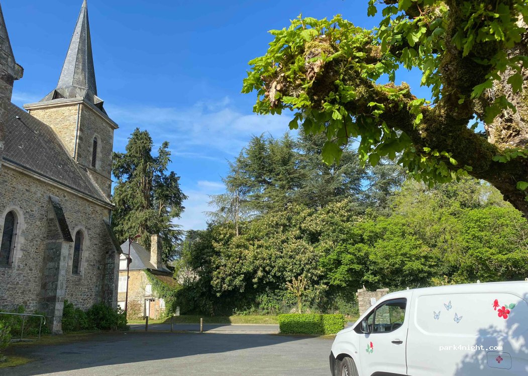 (72130) Moulins-le-Carbonnel - 9 Rue Saint-Symphorien — foto