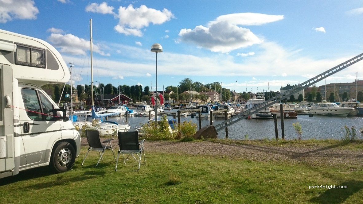 (662 31) Åmål - 5 Hamngatan — foto