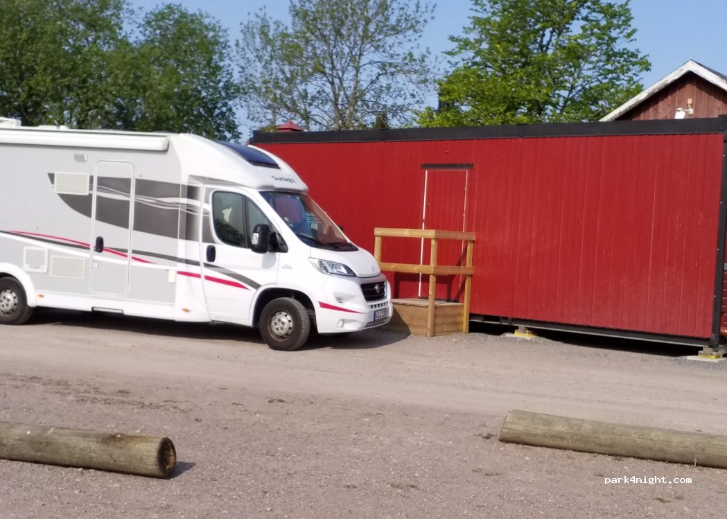 (662 31) Åmål - 5 Hamngatan — foto 3