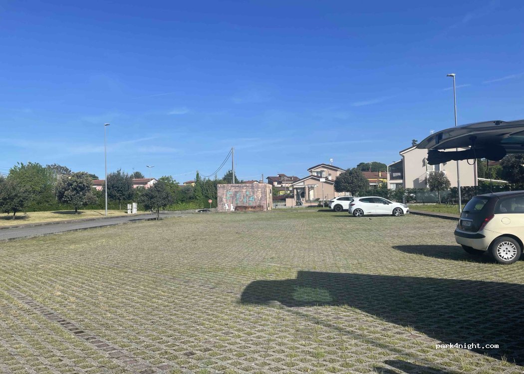 (19038) Sarzana - 1B Viale 25 Aprile — foto 3