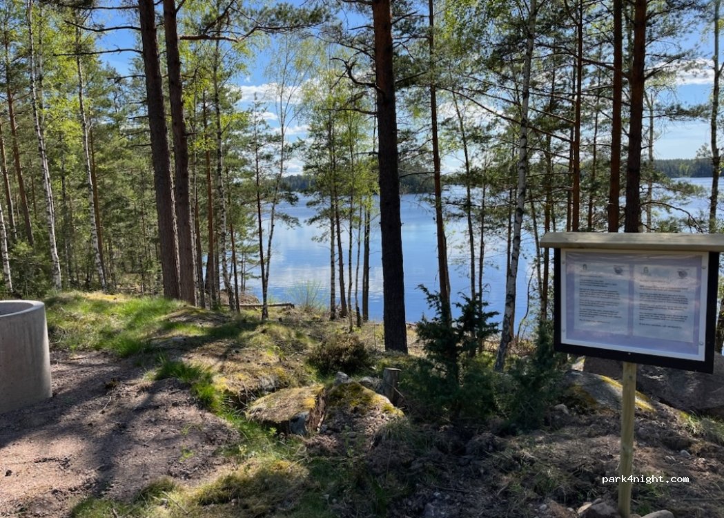 (595 73) Boxholm - Unnamed road — foto