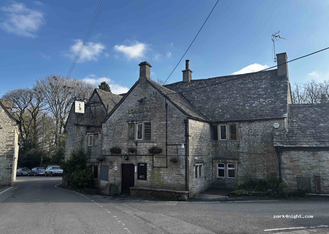 (GL6 7BD) Bisley - George Street — foto