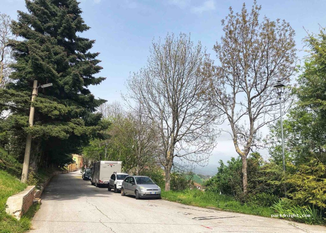 (62021) Poggio San Vicino - 48 Via Giacomo Leopardi — foto 3