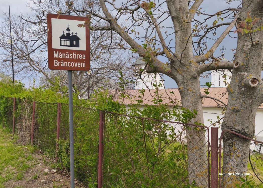 (237050) Brâncoveni - Str. Mânăstirii — foto