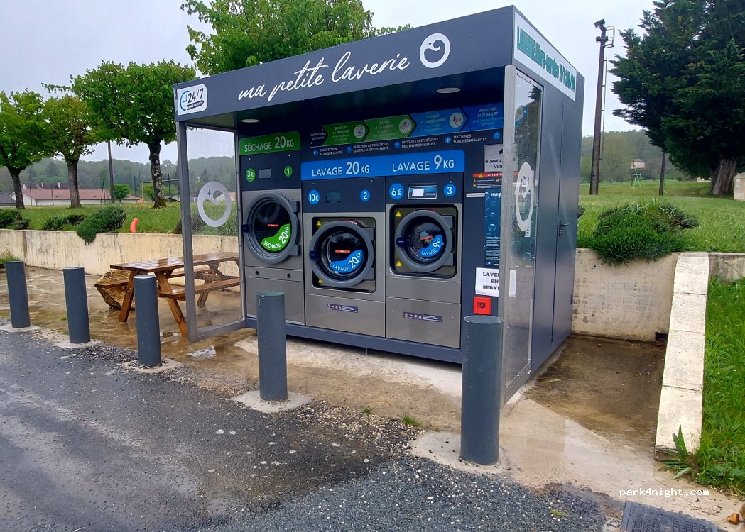 (24420) Savignac-les-Églises - 49 Avenue Sylvain Bordas — foto