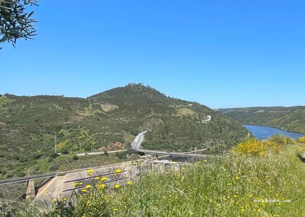 (6050) Amieira do Tejo - Unnamed Road — foto