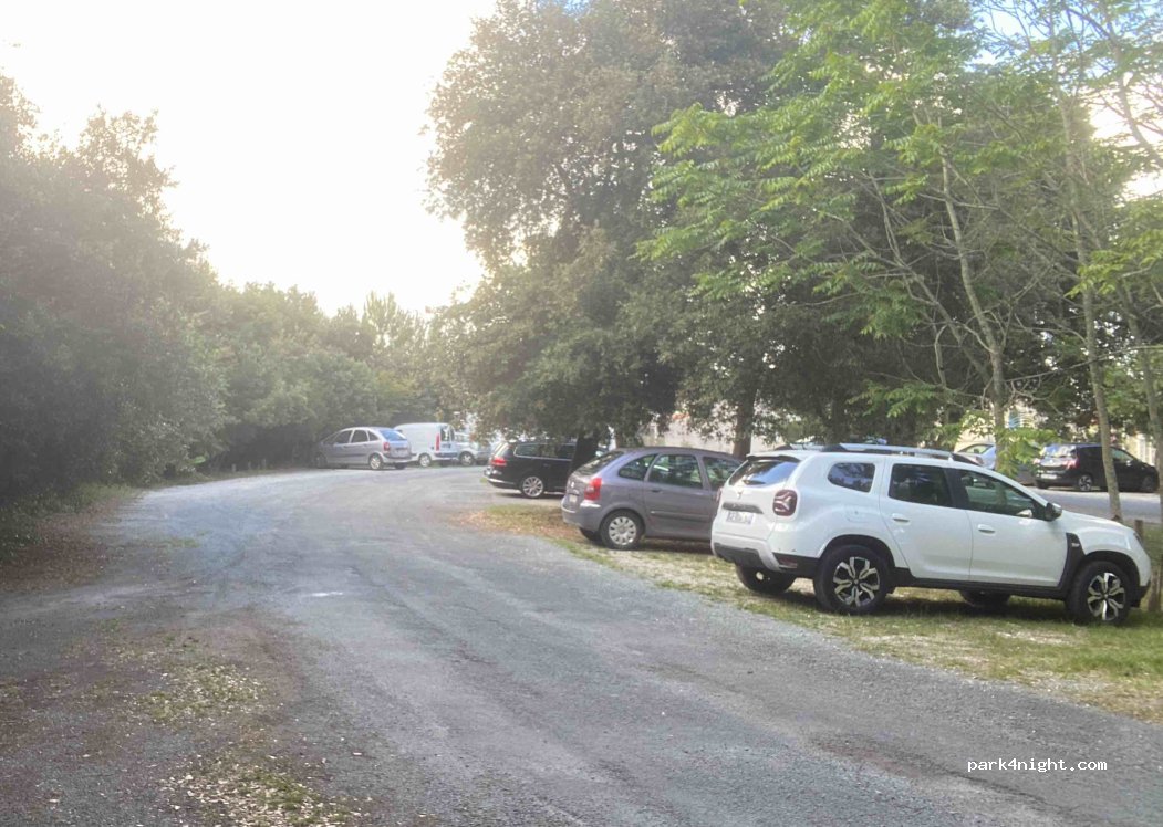 (17370) Saint-Trojan-les-Bains - 25 Rue Camille Samson — foto 2