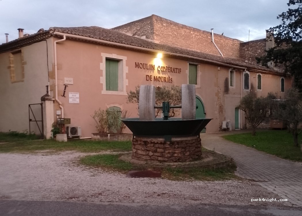 (13890) Mouriès - 2 Chemin du Mas Neuf — foto 2