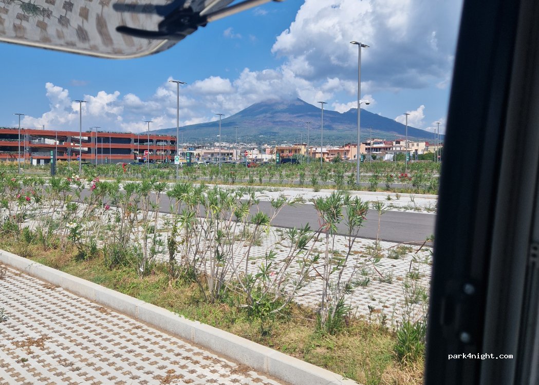 (80058) Torre Annunziata - 42 Via Sant'Antonio — foto 2