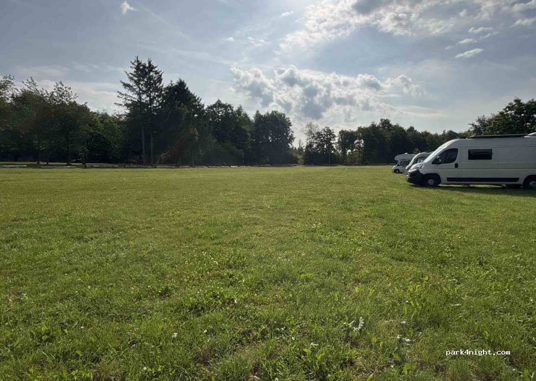 (61250) Usingen - Am Hattsteinweiher — foto 4