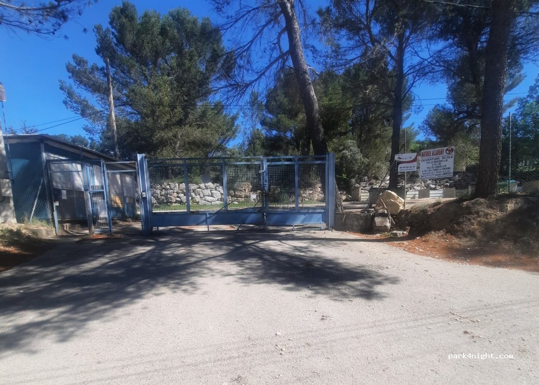 (84210) Pernes-les-Fontaines - 1436 Chemin du Val de Guilhaud — foto 4