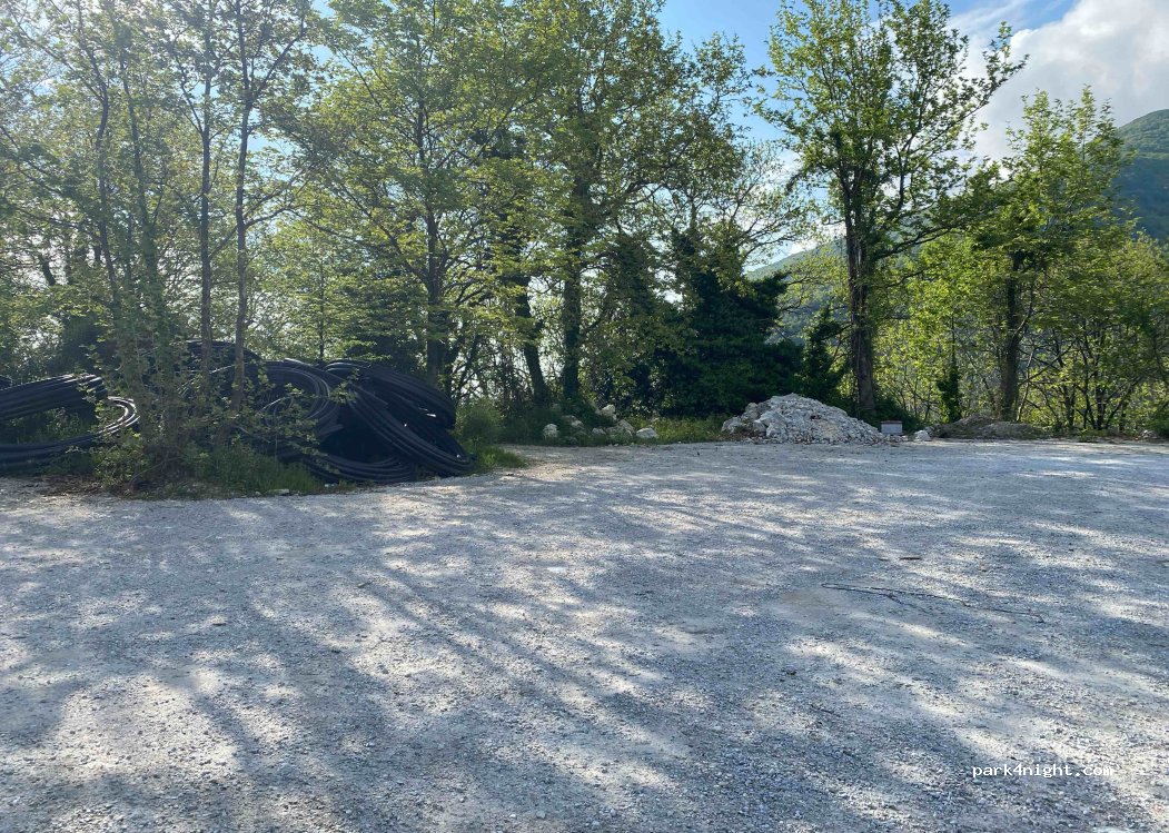 (370 01) Karavoma - — foto