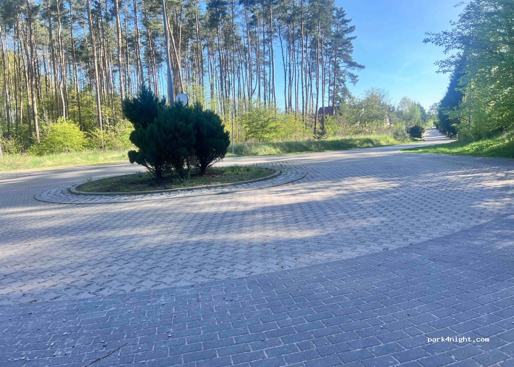 (72-003) Buk - Unnamed Road — foto 3