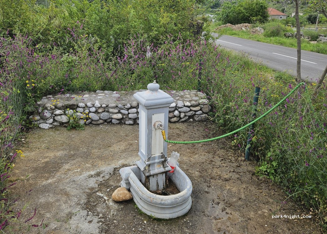 (81206) Dinoša - 20 Ulica Dinoša 1 — foto