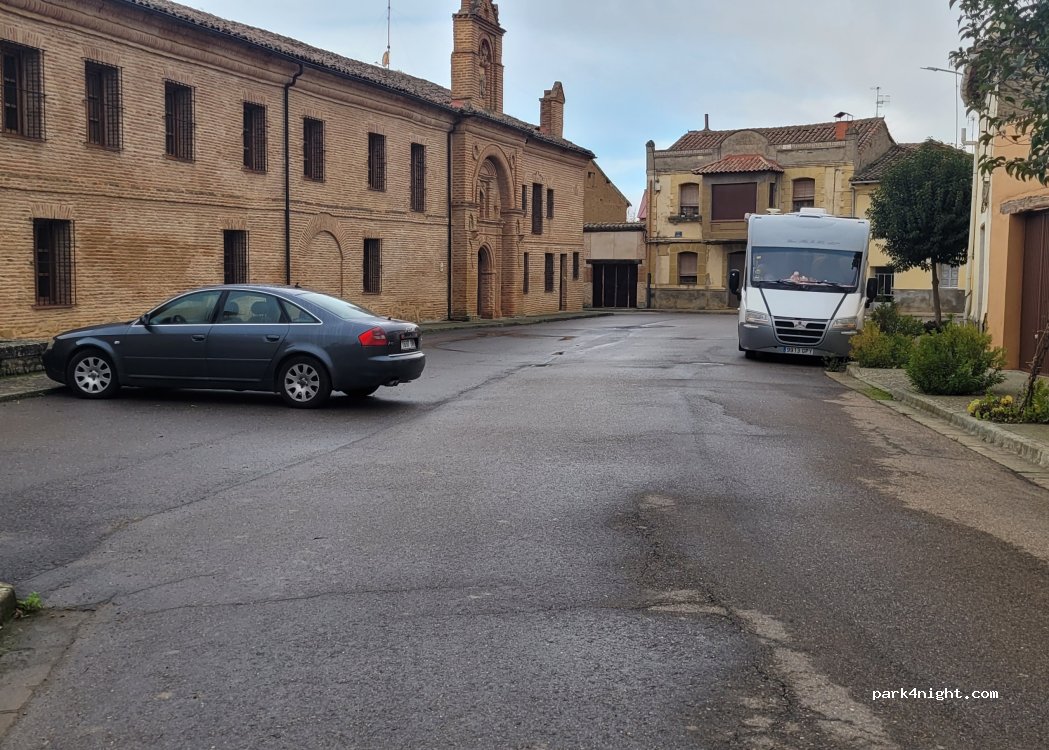 (24329) San Pedro de las Dueñas - 5 Plaza — foto 3
