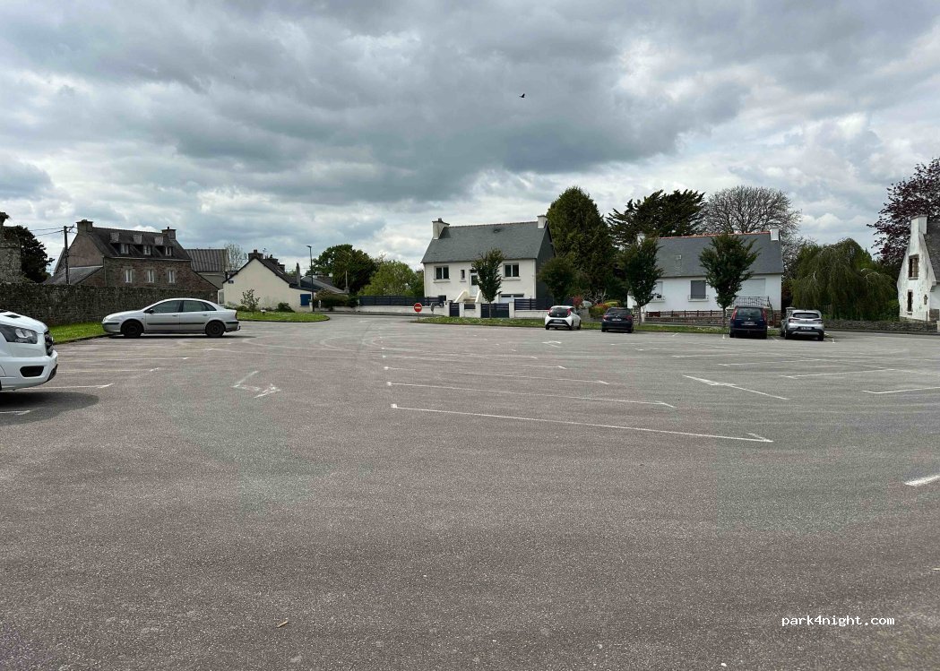 (29270) Carhaix-Plouguer - 11 Rue de l'Église — foto 2