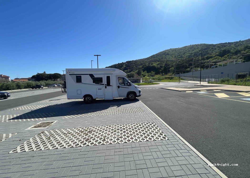 (17051) Marina di Andora - Via Europa Unita — foto 2