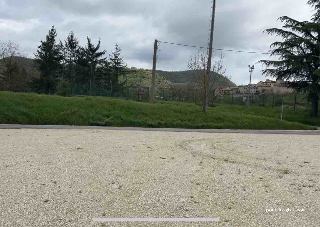 (06030) Sellano - Unnamed road — foto 2