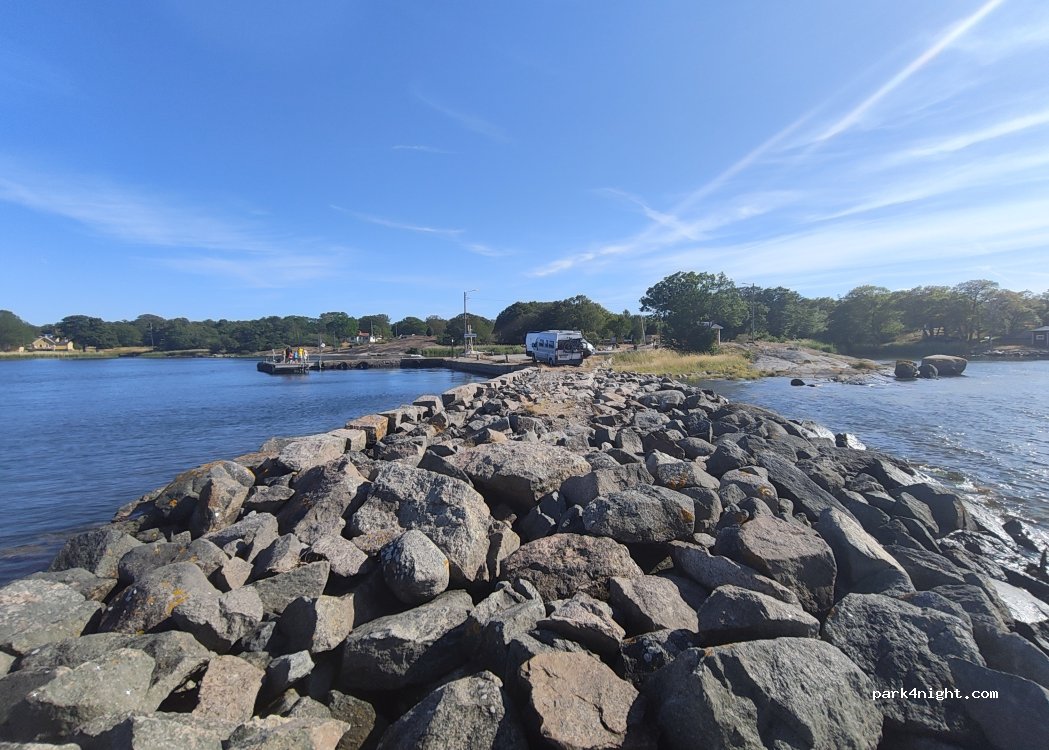 (373 63) Tjurkö - Herrgårdsviksvägen 22 — foto 3