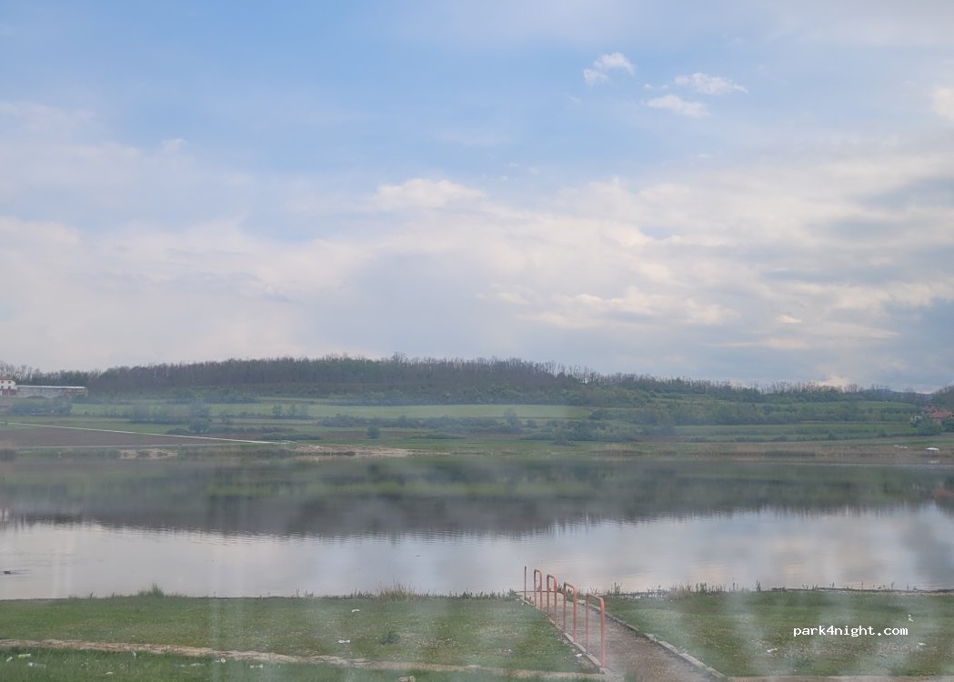 (17500) Aleksandrovac - Unnamed Road — foto