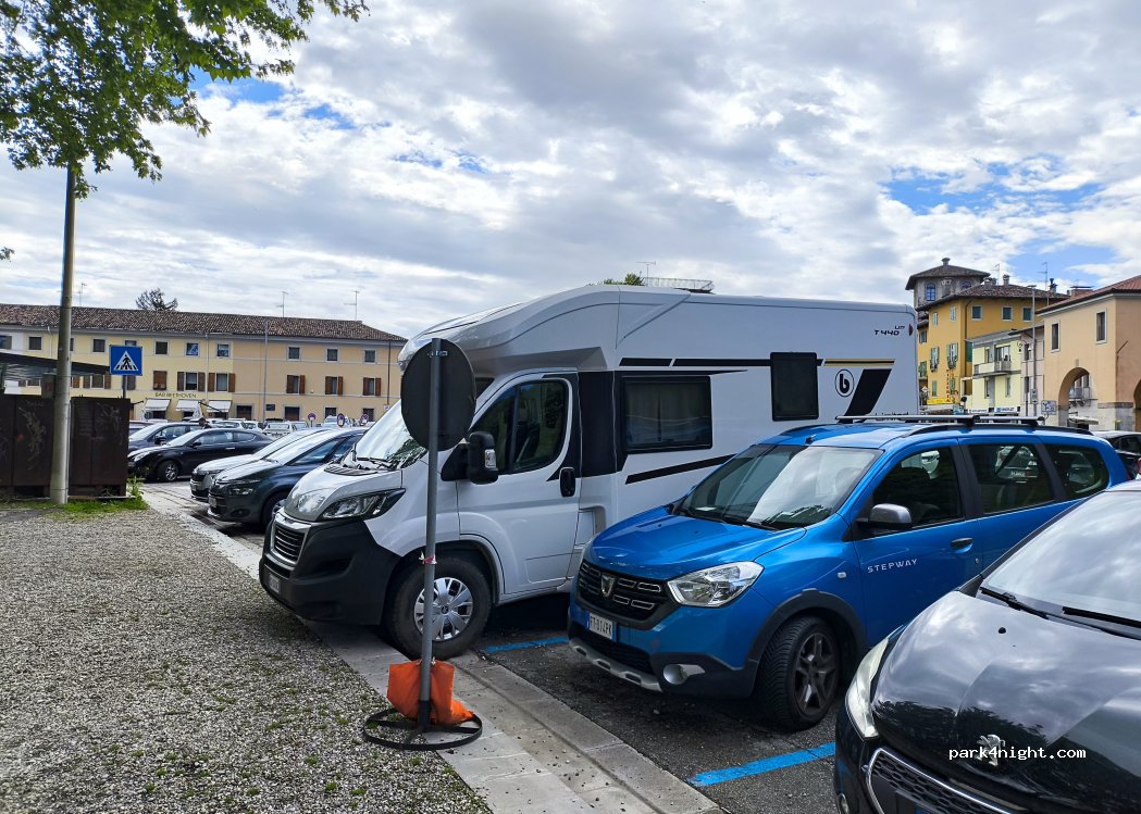 (33100) Udine - 6 Punto I Maggio — foto