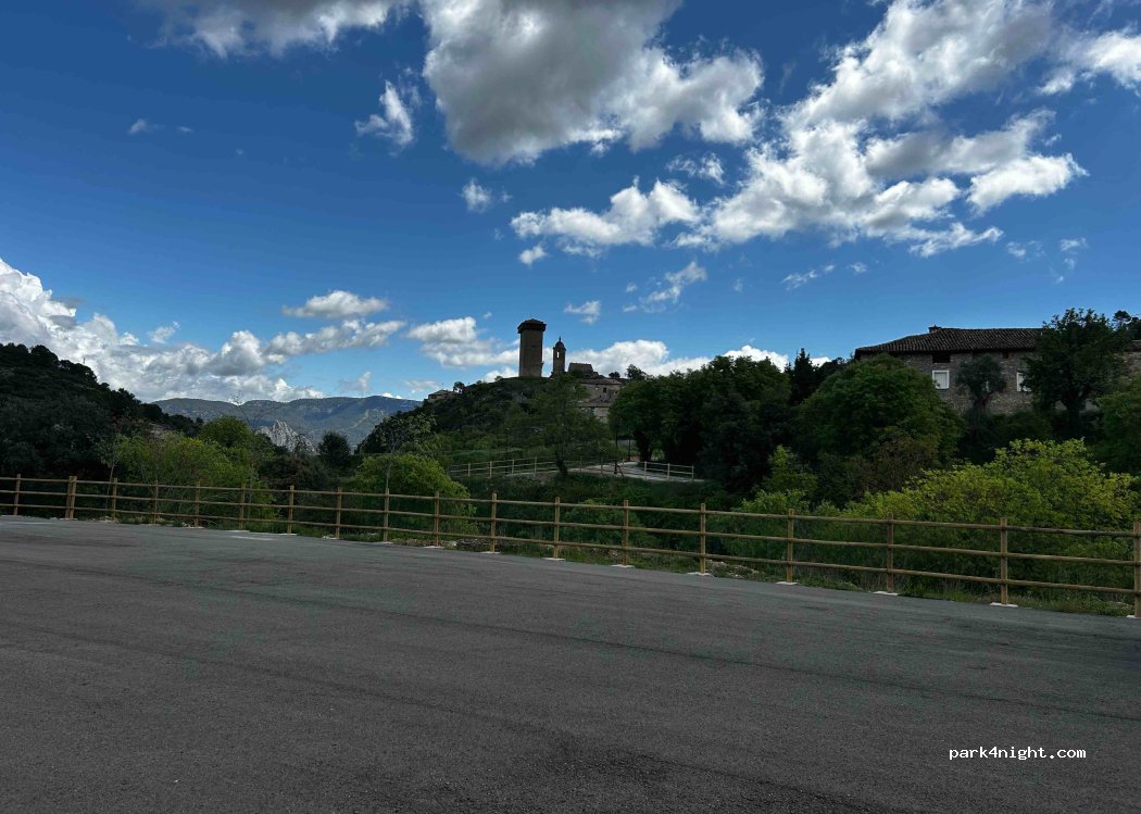 (22392) Abizanda - Unnamed Road — foto