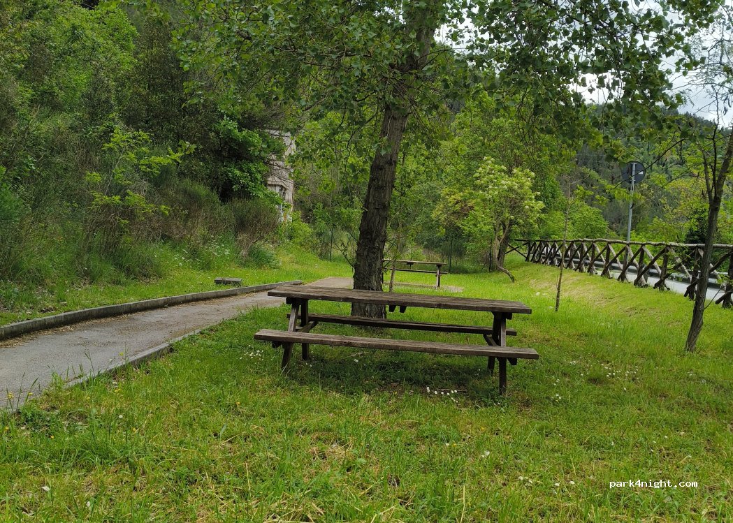 (61034) Villa Furlo di Pagino - 39 Via Sant'Anna del Furlo — foto