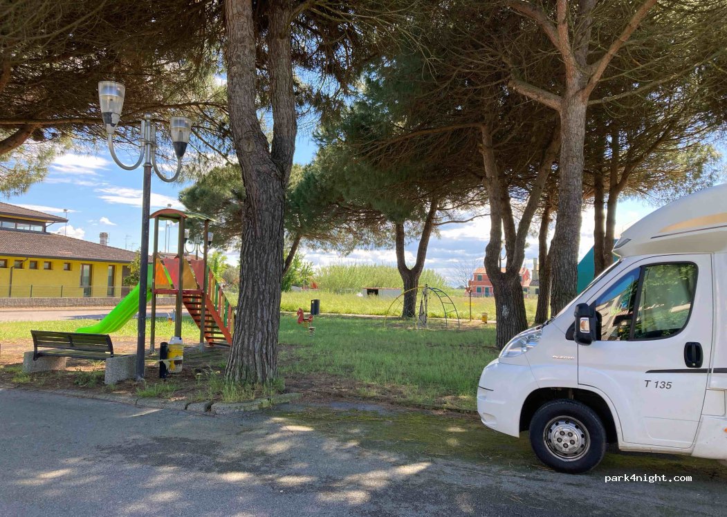 (45018) Boccasette - 8 Piazza San Giacomo — foto 2