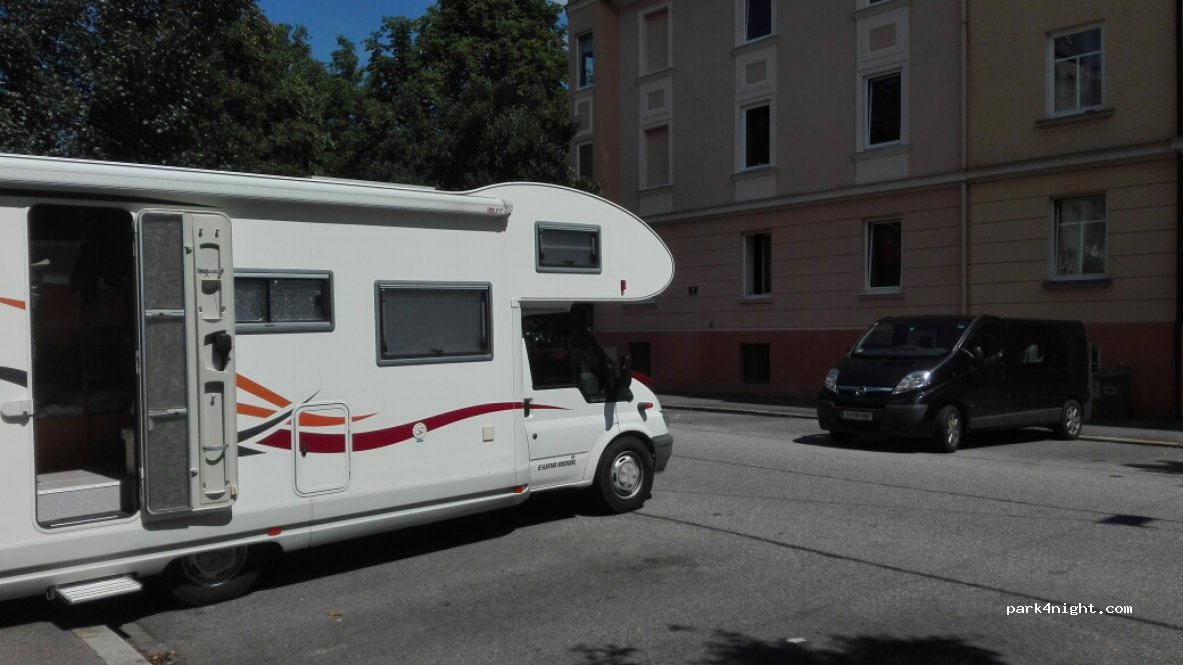 (5020) Salzburg - 4 Alois-Stockinger-Straße — foto