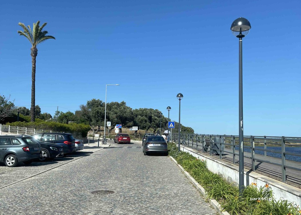 (8800-593) Tavira - 2 Largo da República — foto 2