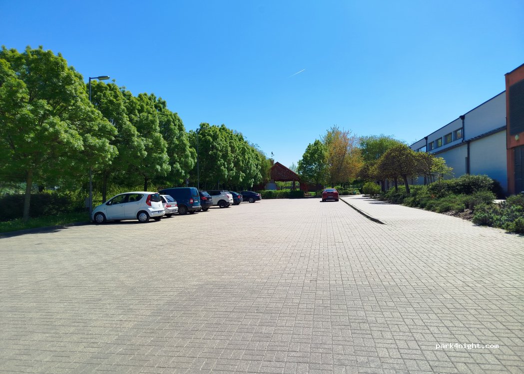 (2060) Bicske - 5 Nagy Károly utca — foto