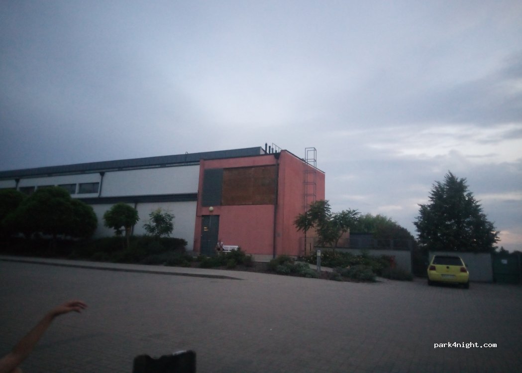(2060) Bicske - 5 Nagy Károly utca — foto 2