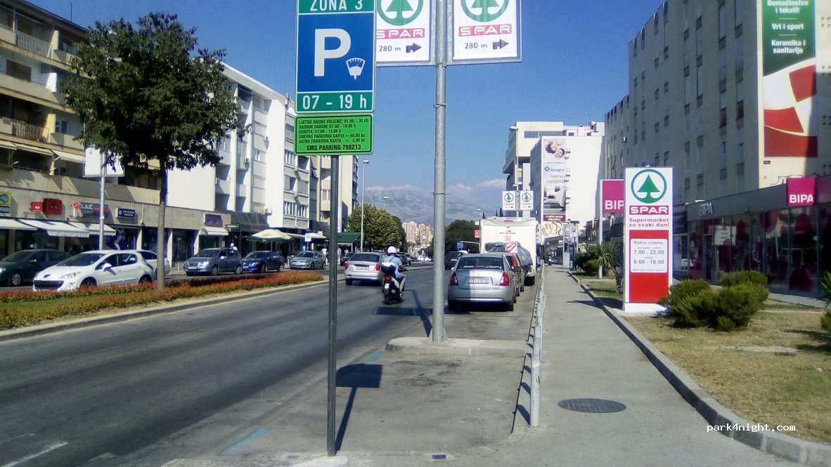 (21000) Split - Pojišanska ulica — foto