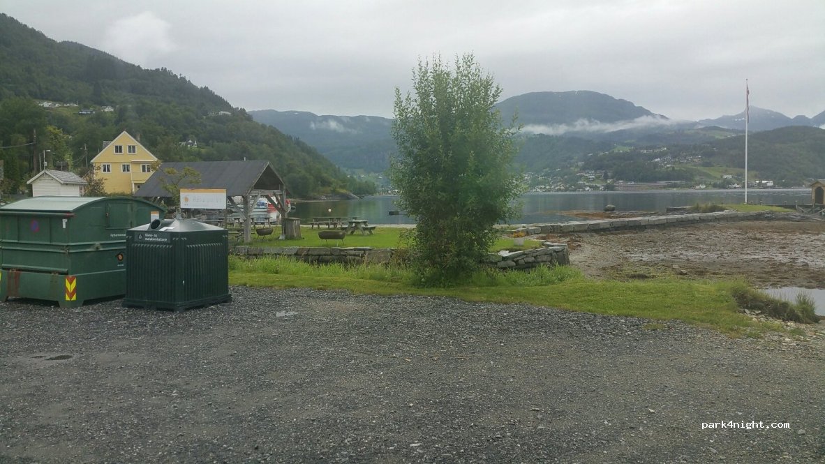 (5600) Norheimsund - 270 Vikøyvegen — foto