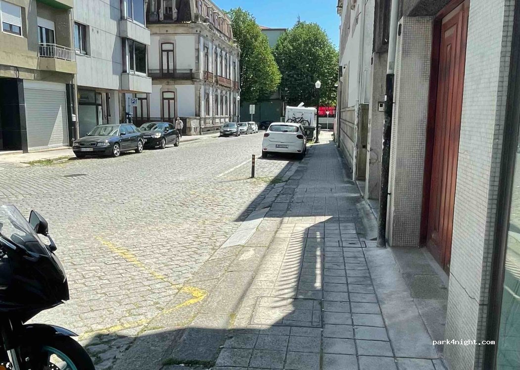 (4300) Porto - 61 Rua do Visconde de Bóbeda — foto